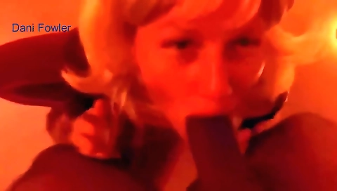 Amateur mature blonde teen having sex with a mature man