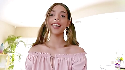Excellent Adult Clip Facial Check Like In Your Dreams